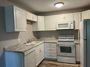 650 S Alton Way, Unit 4C in Denver, CO - Building Photo - Building Photo