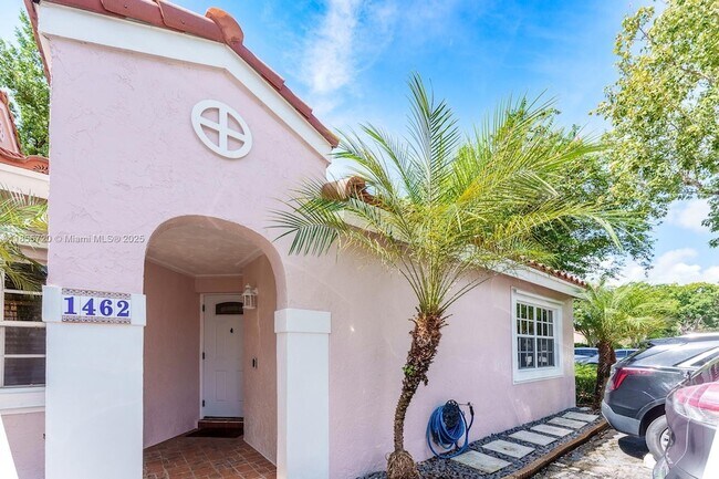1462 Springside Dr in Weston, FL - Building Photo - Building Photo