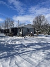 3230 Genesee Rd in Jonesville, MI - Building Photo - Building Photo