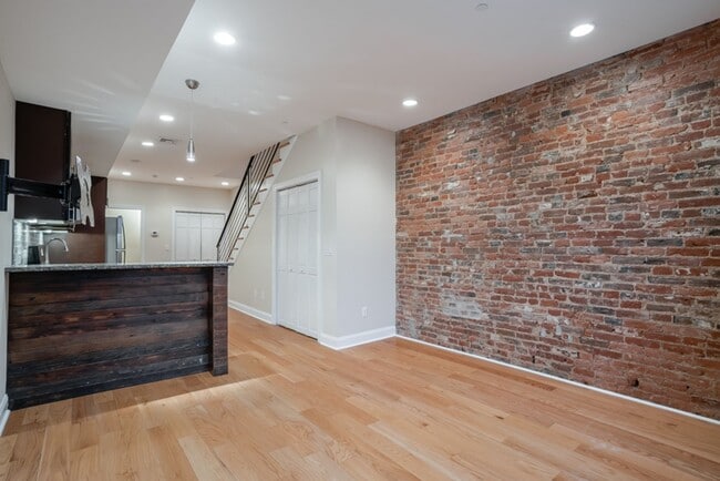 property at 724 N 3rd St