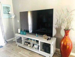 2794 Rhonda Ln in Melbourne, FL - Foto de edificio - Building Photo