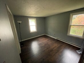 18 Plaza Village Rd, Unit C in Plymouth, NH - Building Photo - Building Photo