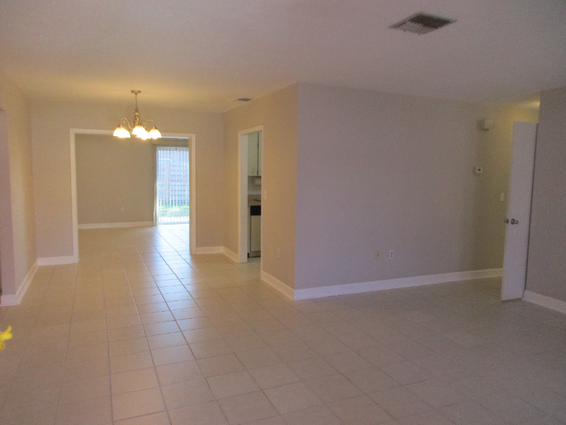 2888 Indianwood Dr in Sarasota, FL - Building Photo