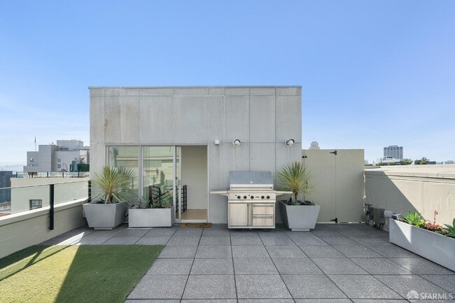 2 Mint Plaza in San Francisco, CA - Building Photo - Building Photo