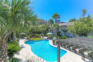 Marquee Uptown & Carriage Square in Houston, TX - Building Photo