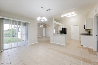 2816 71st St W in Lehigh Acres, FL - Building Photo - Building Photo