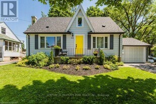 105 Foster Ave in London, ON - Building Photo