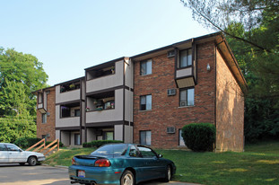 250 E State Rd Apartamentos