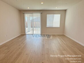 7017 El Cerrito Wy in Roseville, CA - Building Photo - Building Photo