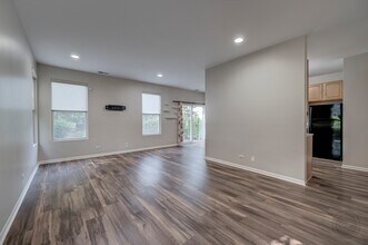 3933 Granite Ct in Aurora, IL - Building Photo - Building Photo