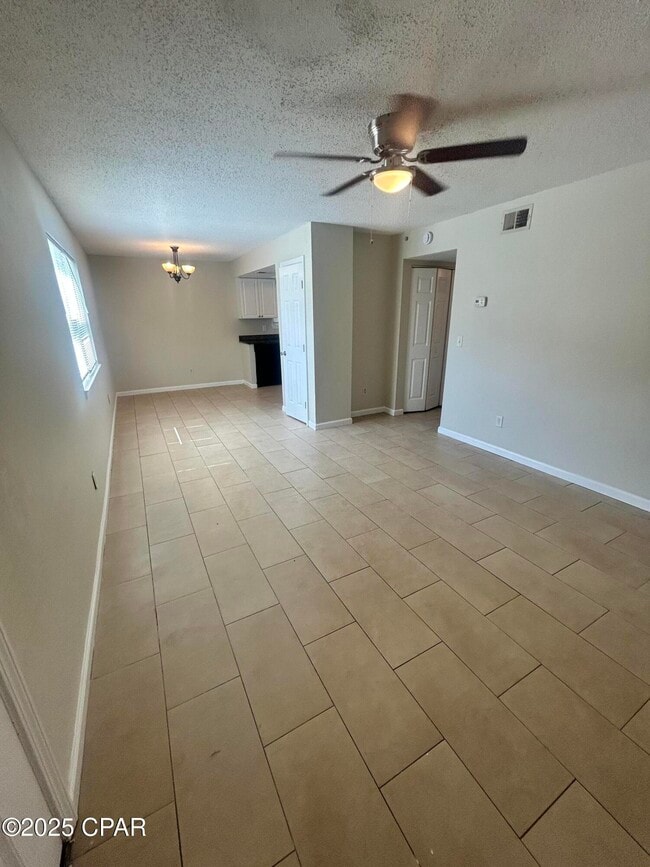 3914 E 11th St in Panama City, FL - Building Photo - Building Photo