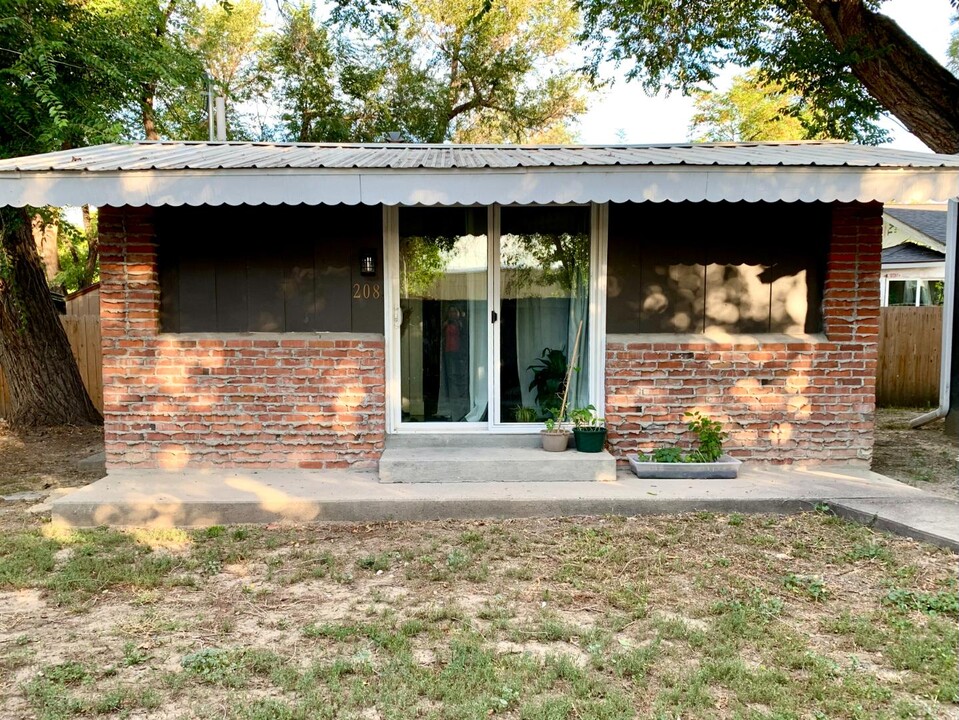 208 N 18th St in Billings, MT - Building Photo