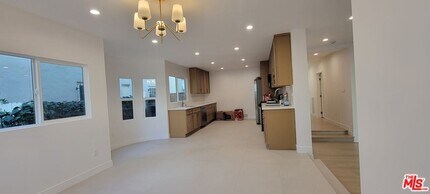 1237 S Sherbourne Dr in Los Angeles, CA - Building Photo - Building Photo