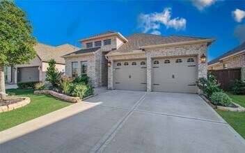 5030 Morrison Dr in Manvel, TX - Foto de edificio - Building Photo