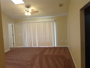 214 Strada Dr in Davenport, FL - Building Photo - Building Photo