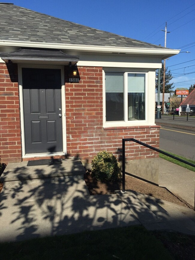 property at 1507 N Colfax St