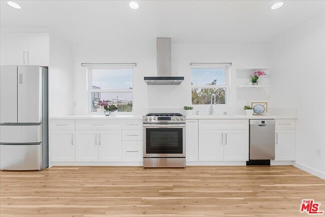 property at 2948 Exposition Blvd