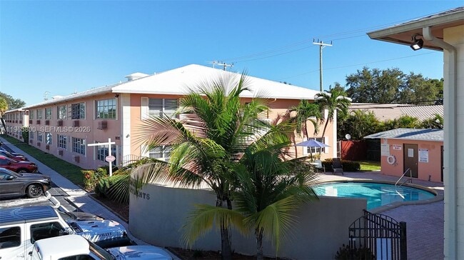 5990 NE 18th Ave in Fort Lauderdale, FL - Building Photo - Building Photo