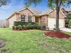 5803 Kenwood in Missouri City, TX - Building Photo - Building Photo