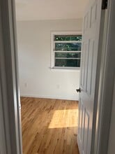 121 Egbert Ave, Unit 2nd floor in Staten Island, NY - Building Photo - Building Photo