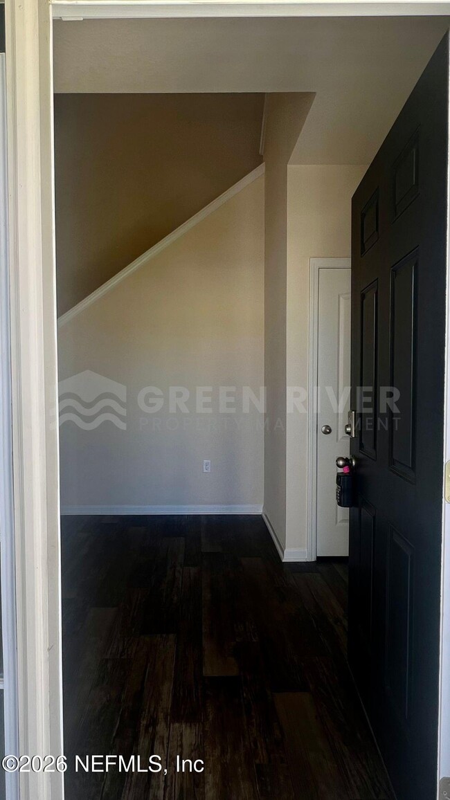 6181 Bucking Bronco Dr in Jacksonville, FL - Building Photo - Building Photo