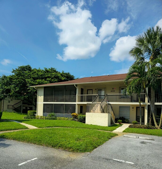 6519 Chasewood Dr in Jupiter, FL - Building Photo