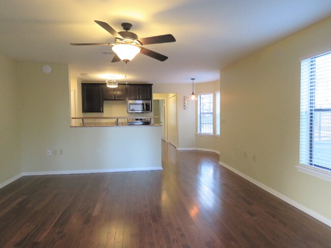 property at 518 E 7th St