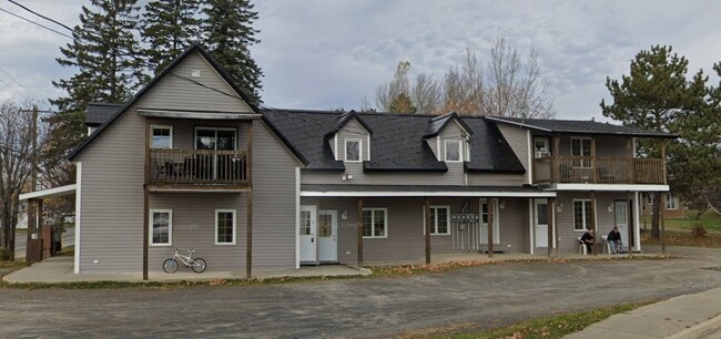 property at 81-81 Rue Principale