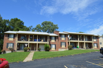 Raytown Garden Apartments in Raytown, MO - Building Photo - Building Photo