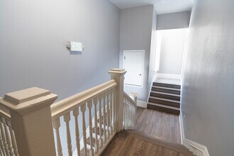 Burlington House in Los Angeles, CA - Building Photo - Building Photo