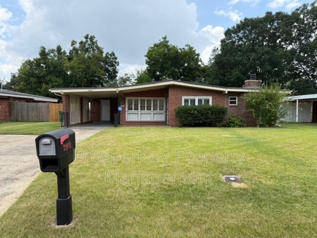property at 2918 Emory St