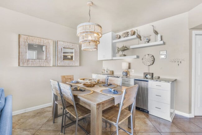 25034 Perdido Beach Blvd in Orange Beach, AL - Foto de edificio - Building Photo