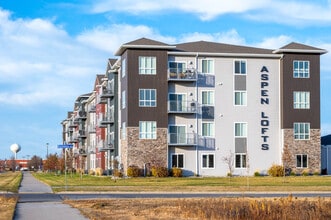 Aspen Lofts in Grand Forks, ND - Building Photo - Building Photo