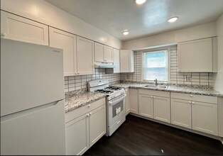 353 N Grove St, Unit R 1 in East Orange, NJ - Building Photo - Building Photo