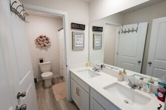 3174 White Ash St in Bowling Green, KY - Building Photo - Building Photo