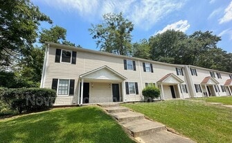 749 South St in Carrollton, GA - Building Photo