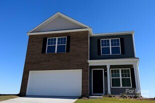 6017 Northway Frst Dr in Charlotte, NC - Building Photo