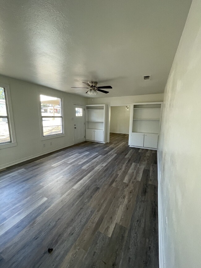 807 Kings Rd in Leesville, LA - Building Photo - Building Photo