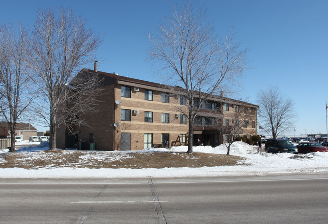 Pleasant Place Apartments in Rogers, MN - Building Photo - Building Photo