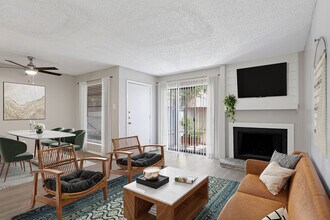 ReNew North Park I & II in Midland, TX - Foto de edificio - Building Photo