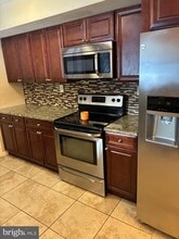 83 Glenview Ln in Willingboro, NJ - Building Photo - Building Photo