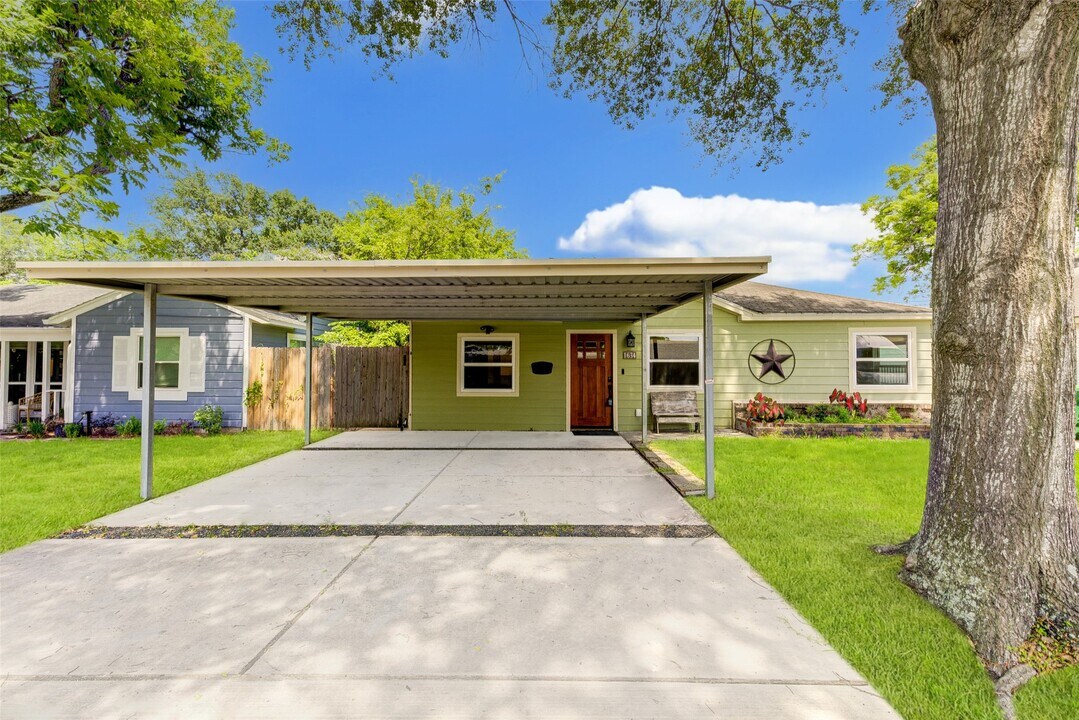1634 Walton St in Houston, TX - Foto de edificio