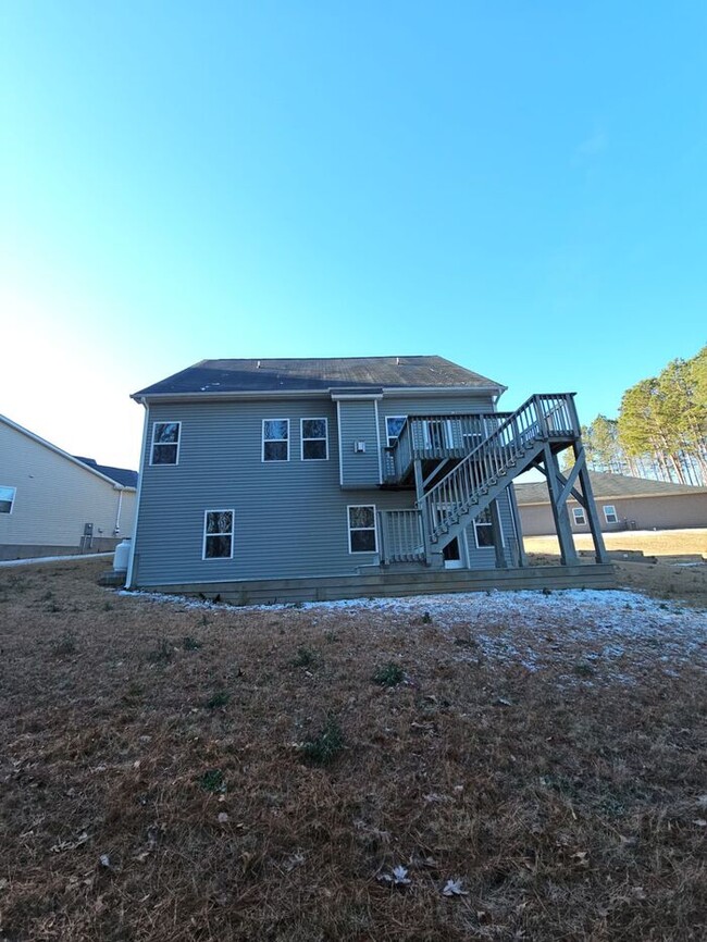 37 Stoneside Cir in Clayton, NC - Building Photo - Building Photo