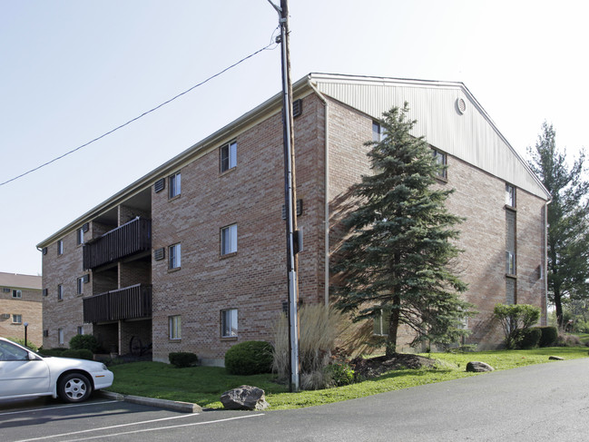 4579-4583 Summerside Rd in Cincinnati, OH - Foto de edificio - Building Photo