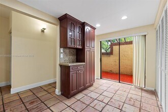 4651 NW 90th Ave in Sunrise, FL - Building Photo - Building Photo