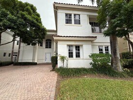 996 Sanibel Dr in Hollywood, FL - Building Photo