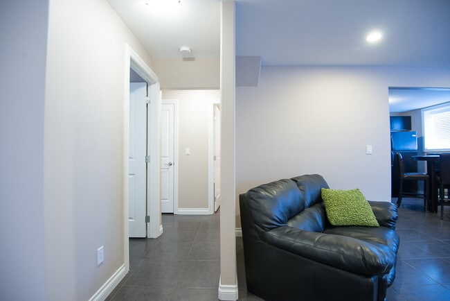 property at 820 Cumberland Ave S