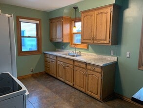 1915 N Alvin St in Appleton, WI - Building Photo - Building Photo