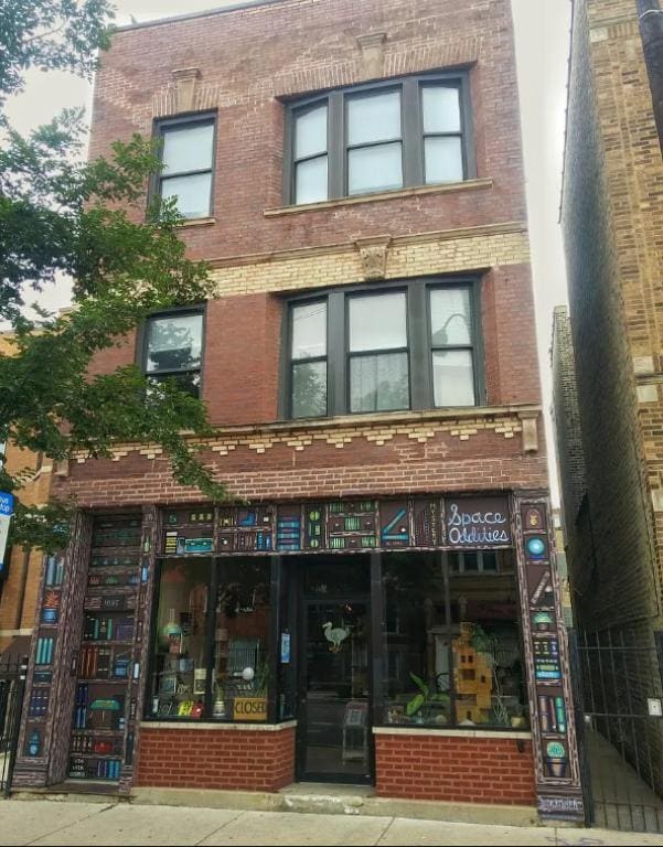 property at 1007 N California Ave