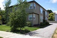 Hillsborough Apartments in San Mateo, CA - Building Photo - Building Photo